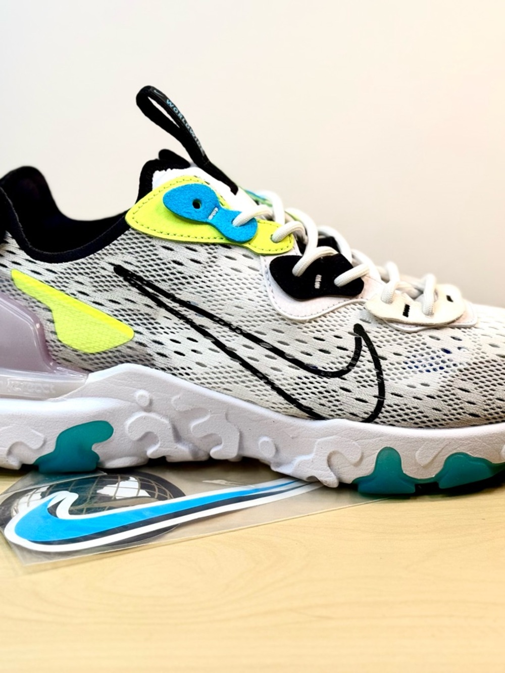 Nike React Vision Worldwide 10.5M